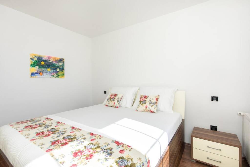 Apartment Natali Punat- Free Parking On Premises Exterior photo